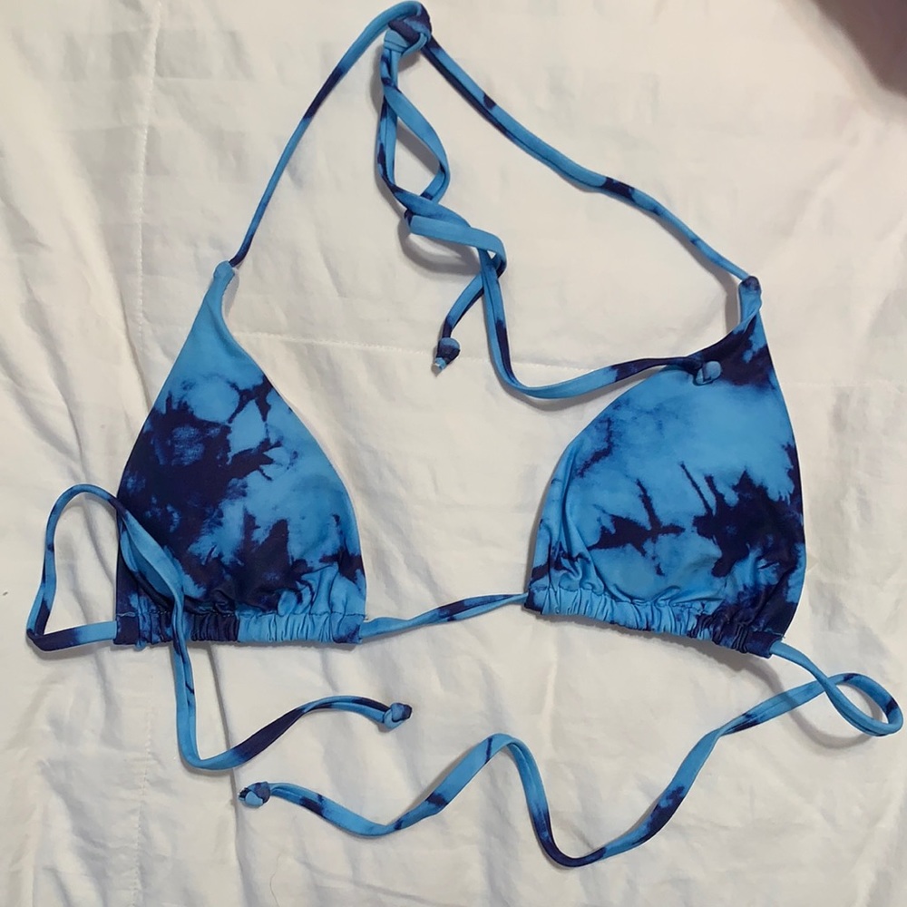 Simple triangle bikini blue tie dye
